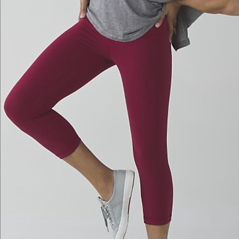 Lululemon wunder under crop leggings